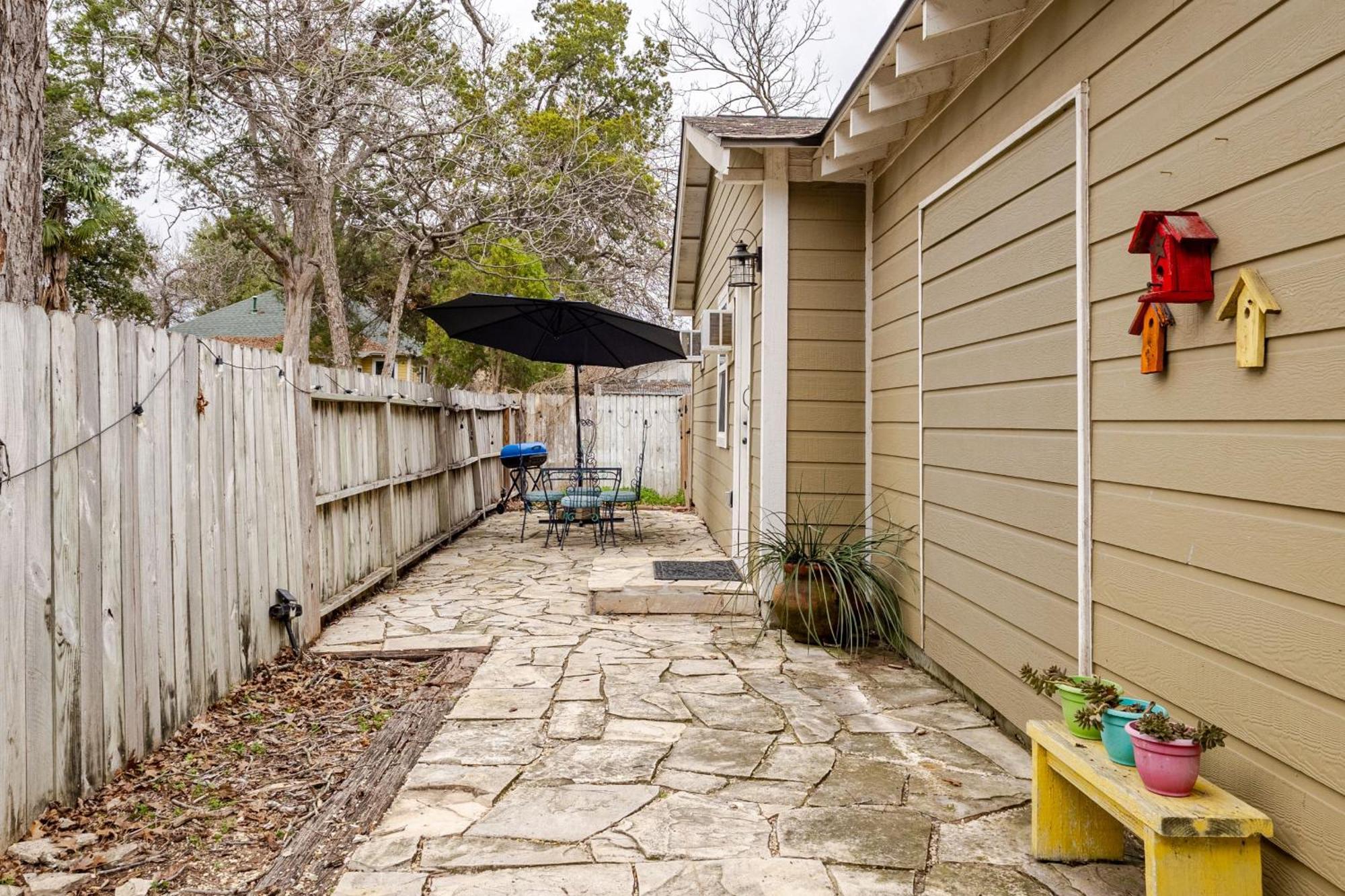 Elm Street Cottage Seguin Exterior foto