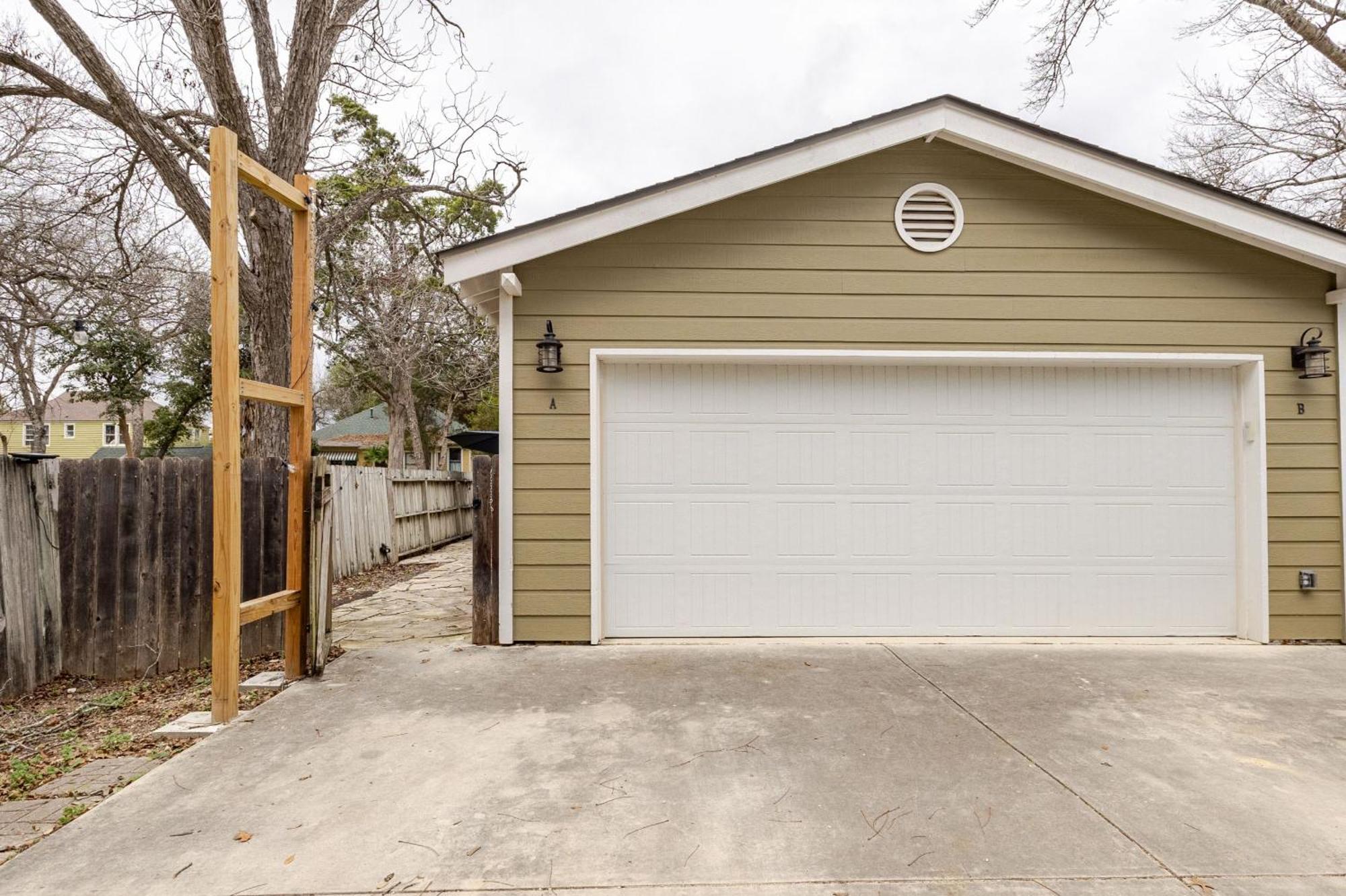 Elm Street Cottage Seguin Exterior foto